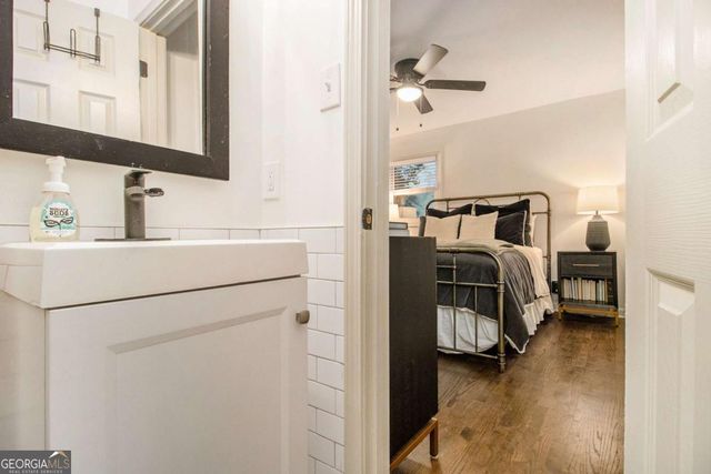 2892 Salmon Avenue SE, Atlanta, GA 30317