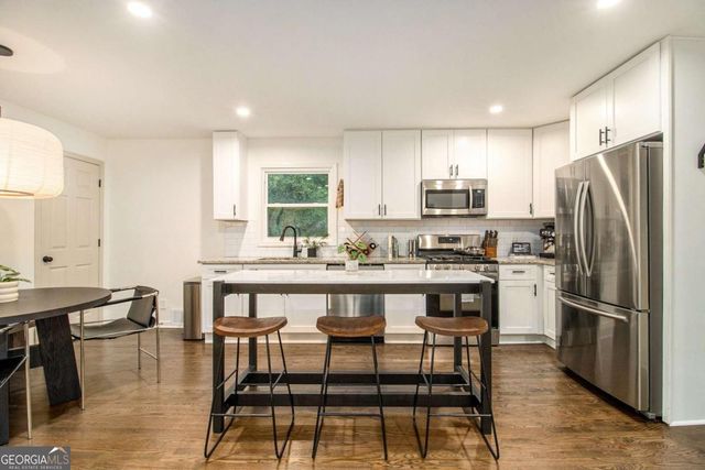 2892 Salmon Avenue SE, Atlanta, GA 30317