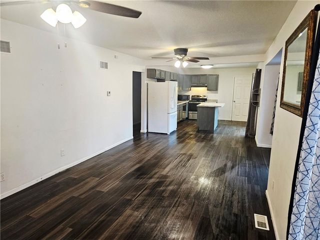 115 N Arlington Avenue, Independence, MO 64053