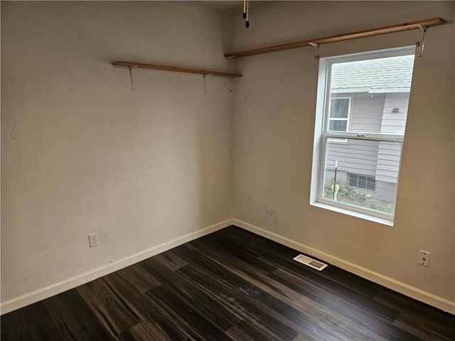 115 N Arlington Avenue, Independence, MO 64053