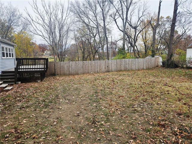 115 N Arlington Avenue, Independence, MO 64053