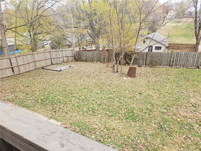 115 N Arlington Avenue, Independence, MO 64053