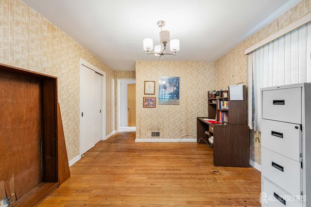348 S 3rd Avenue, Highland Park, NJ 08904