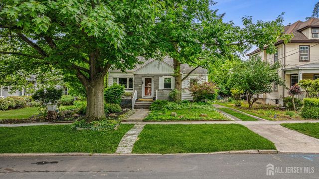 348 S 3rd Avenue, Highland Park, NJ 08904