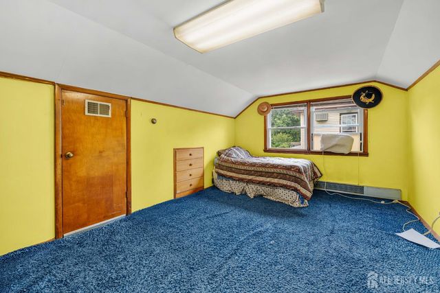 348 S 3rd Avenue, Highland Park, NJ 08904