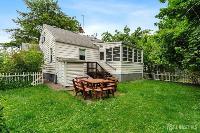 348 S 3rd Avenue, Highland Park, NJ 08904