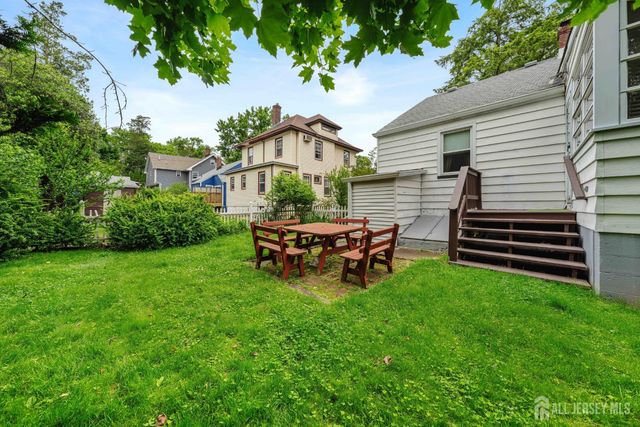 348 S 3rd Avenue, Highland Park, NJ 08904