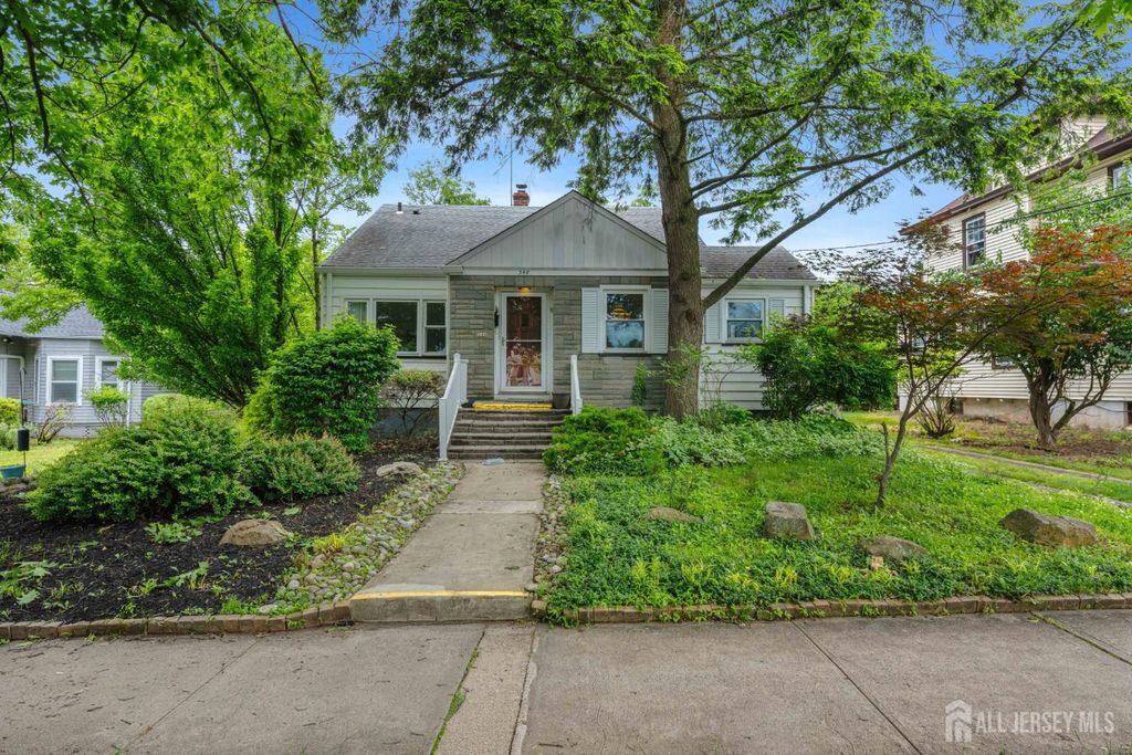 348 S 3rd Avenue, Highland Park, NJ 08904