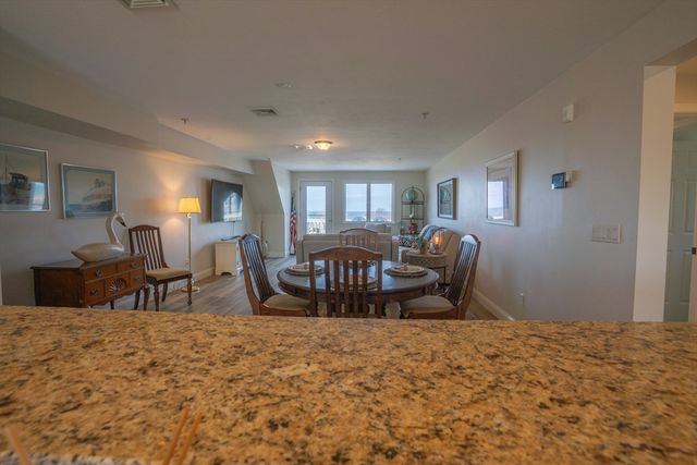 4 Highland Terrace 403, Plymouth, MA 02360