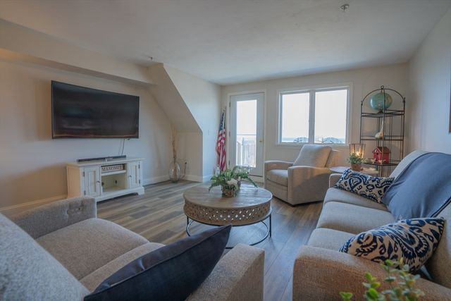 4 Highland Terrace 403, Plymouth, MA 02360