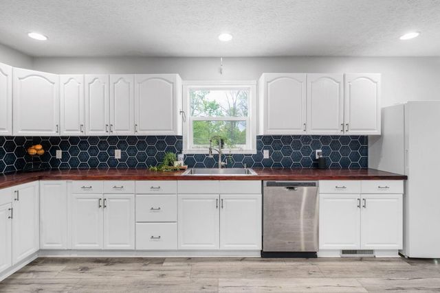 5328 Alder Road NE, Thornville, OH 43076
