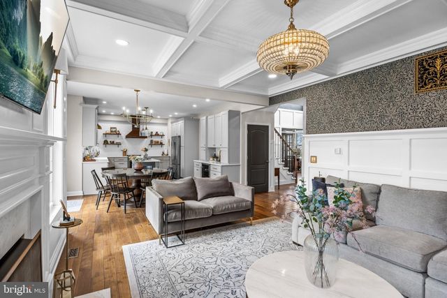 6 BUCKINGHAM CT, Delran, NJ 08075