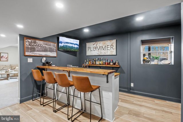 6 BUCKINGHAM CT, Delran, NJ 08075