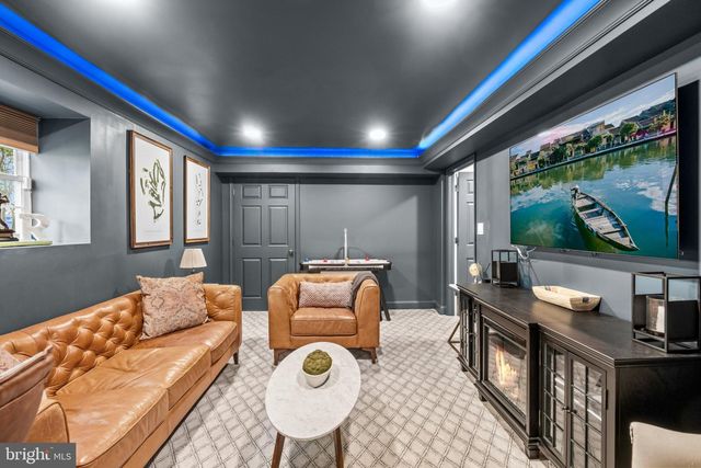 6 BUCKINGHAM CT, Delran, NJ 08075