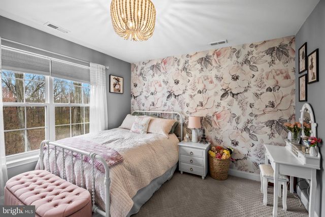 6 BUCKINGHAM CT, Delran, NJ 08075