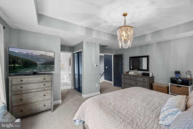 6 BUCKINGHAM CT, Delran, NJ 08075