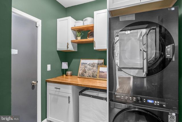 6 BUCKINGHAM CT, Delran, NJ 08075