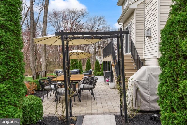 6 BUCKINGHAM CT, Delran, NJ 08075