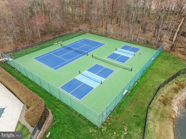 6 BUCKINGHAM CT, Delran, NJ 08075