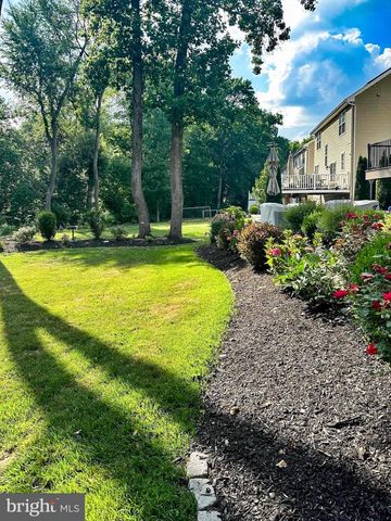 6 BUCKINGHAM CT, Delran, NJ 08075