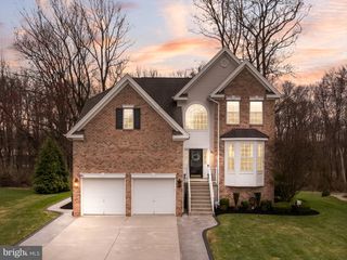 6 BUCKINGHAM CT, Delran, NJ 08075