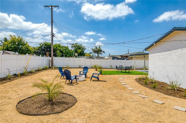 11502 Moen, Anaheim, CA 92804