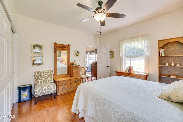 1414 Walnut Grove Road, Jonesborough, TN 37659