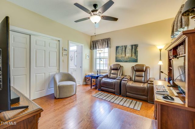 1414 Walnut Grove Road, Jonesborough, TN 37659