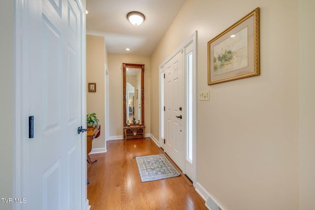 1414 Walnut Grove Road, Jonesborough, TN 37659