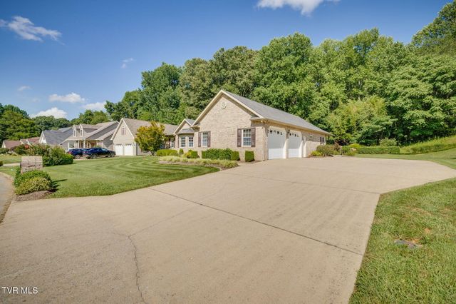 1414 Walnut Grove Road, Jonesborough, TN 37659