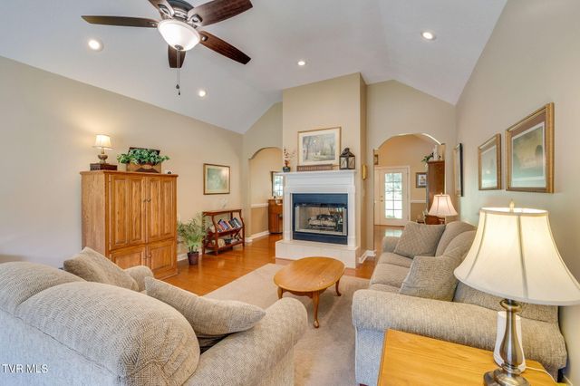 1414 Walnut Grove Road, Jonesborough, TN 37659