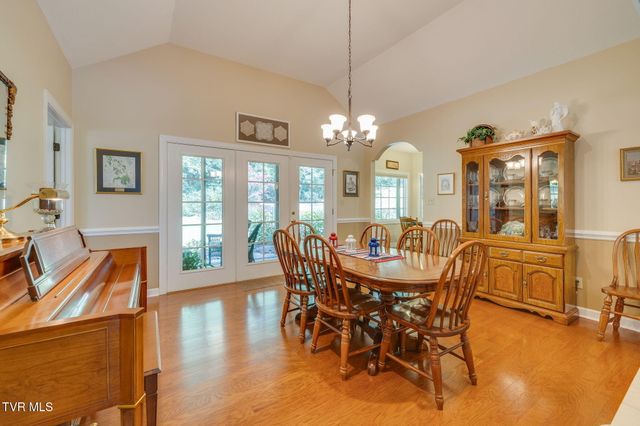 1414 Walnut Grove Road, Jonesborough, TN 37659
