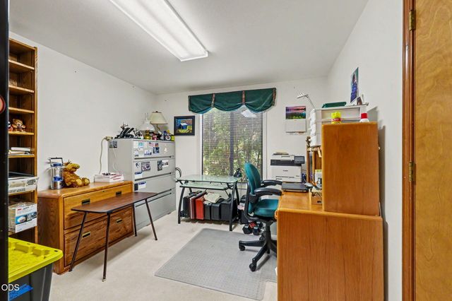 2244 Hillside Drive, Medford, OR 97502