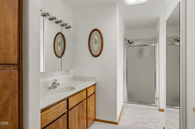 2244 Hillside Drive, Medford, OR 97502