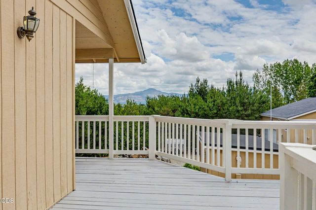 2244 Hillside Drive, Medford, OR 97502