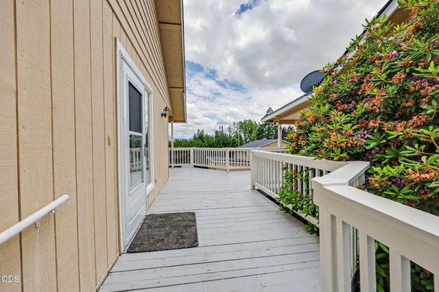 2244 Hillside Drive, Medford, OR 97502