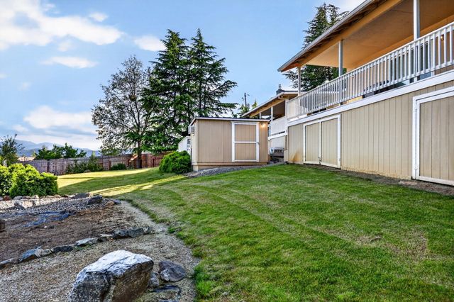2244 Hillside Drive, Medford, OR 97502