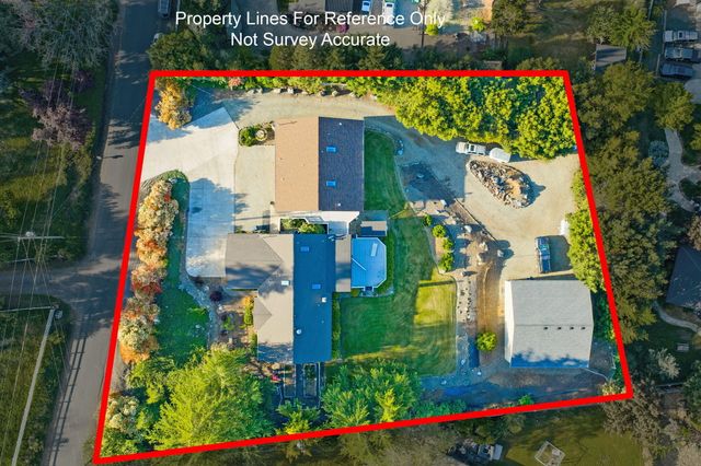 2244 Hillside Drive, Medford, OR 97502