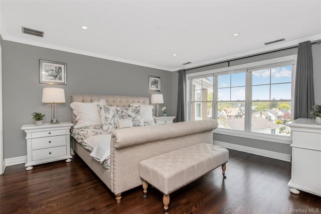 80 Old Boston Post Road 2, New Rochelle, NY 10801