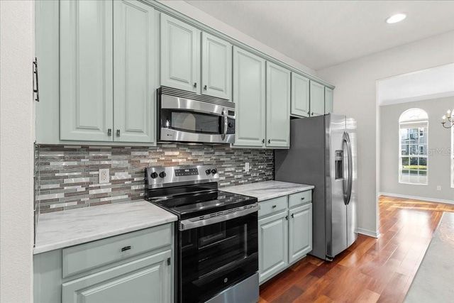 352 OLD ALEMANY PLACE, Oviedo, FL 32765