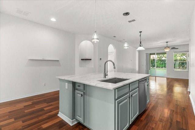 352 OLD ALEMANY PLACE, Oviedo, FL 32765