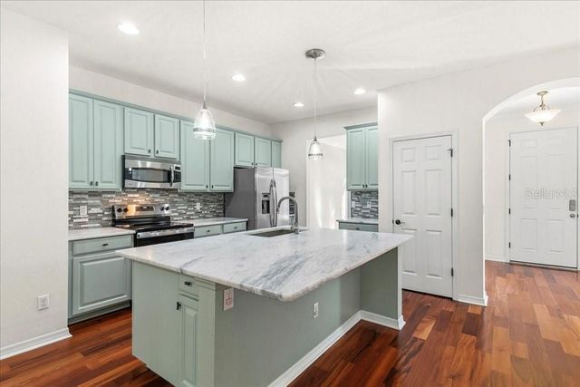 352 OLD ALEMANY PLACE, Oviedo, FL 32765