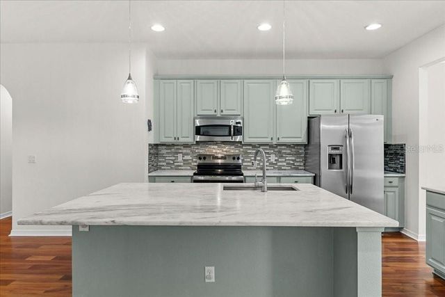 352 OLD ALEMANY PLACE, Oviedo, FL 32765