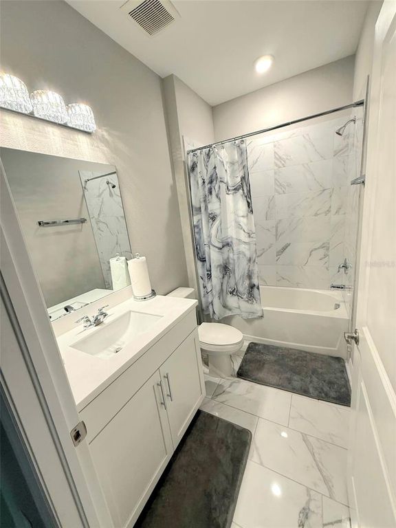 Image 45 of property listing at 13521 PALMERA VISTA DRIVE, Riverview, FL 33579