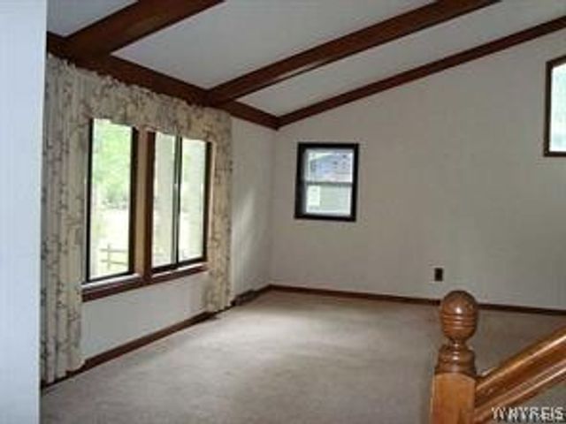 180 Paradise Road, Amherst, NY 14051