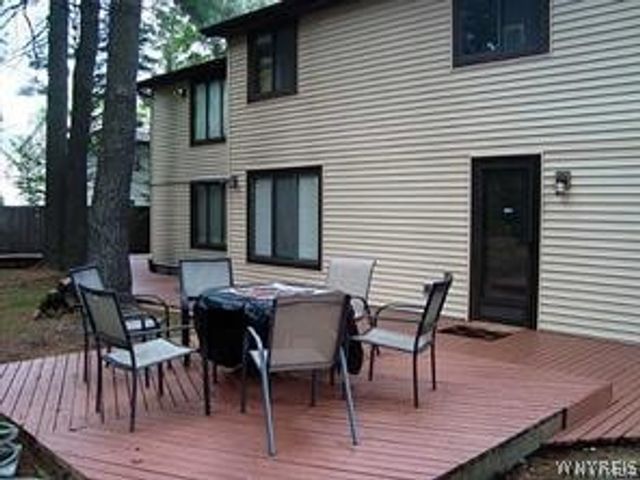 180 Paradise Road, Amherst, NY 14051