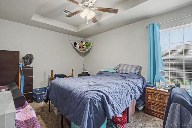 8670 S 261st East Avenue, Broken Arrow, OK 74014