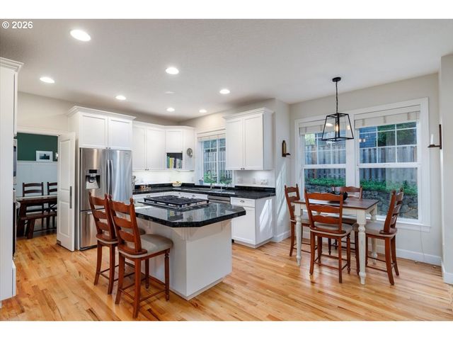 268 Nw 93RD Pl, Portland, OR 97229