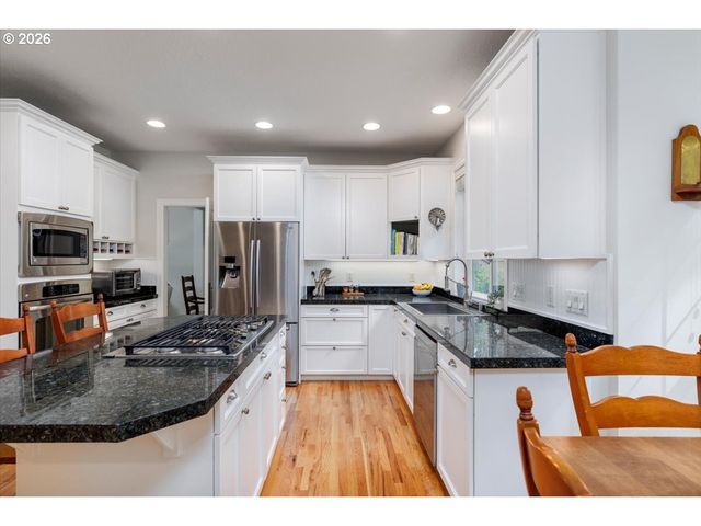 268 Nw 93RD Pl, Portland, OR 97229