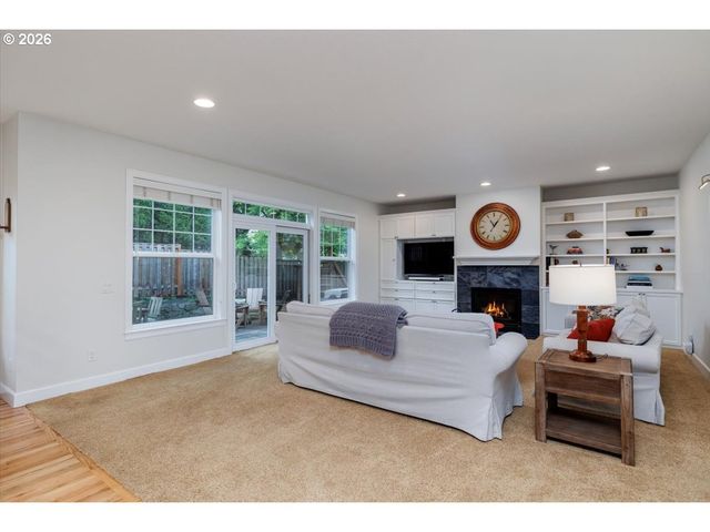 268 Nw 93RD Pl, Portland, OR 97229